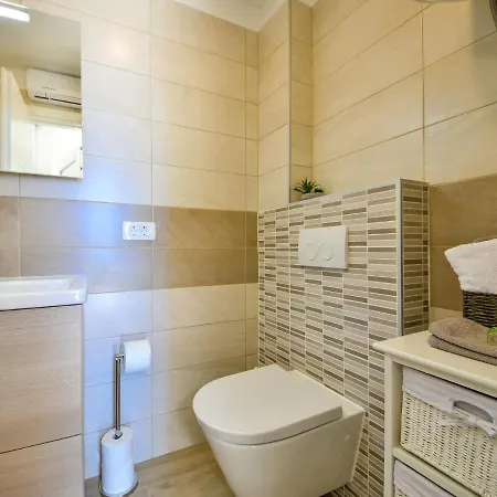 Matea By Interhome Case de vacanță Rijeka